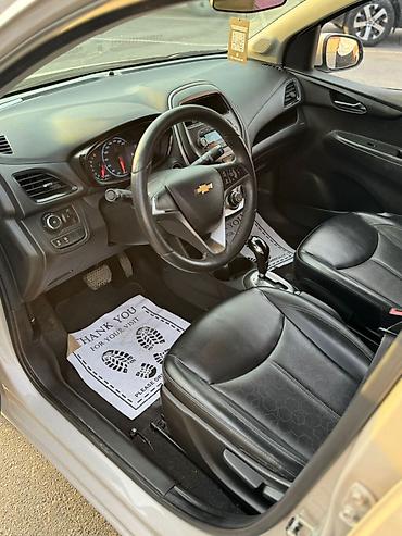 Chevrolet: Chevrolet Spark: 2018 г., 1 л, Вариатор, Бензин, Хэтчбэк — 3