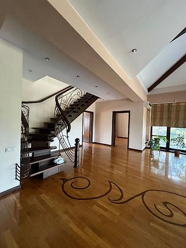 Продажа коттеджей и домов: 5 и более комнат, 630 м², 8 соток, Бишкек, Ата-Тюрк парк — 18