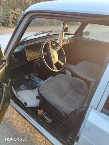 VAZ (LADA): VAZ (LADA) 2107: 1.6 l | 2006 il 35654 km Sedan — 7