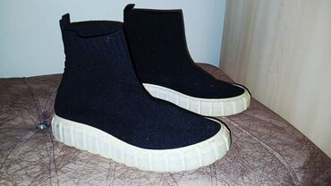 женские красные кеды: Qara rəngli “sock-sneaker” tipli ayaqqabı - Üst hissə: elastik