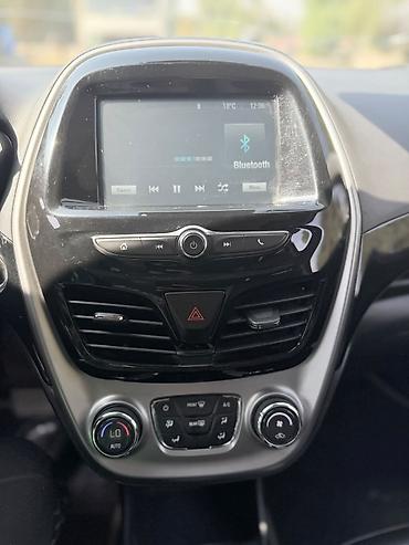 uz fe: Chevrolet Spark: 2018 г., Автомат, Хэтчбэк — 2