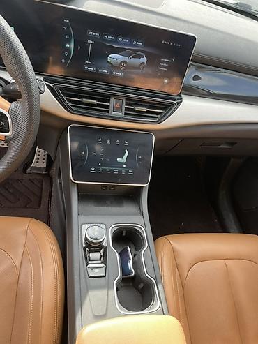 Weltmeister: Weltmeister W6, 2021 г., 80000 км, Передний, В наличии — 13