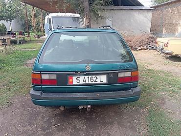 Volkswagen Passat Variant: 1991 г., Универсал