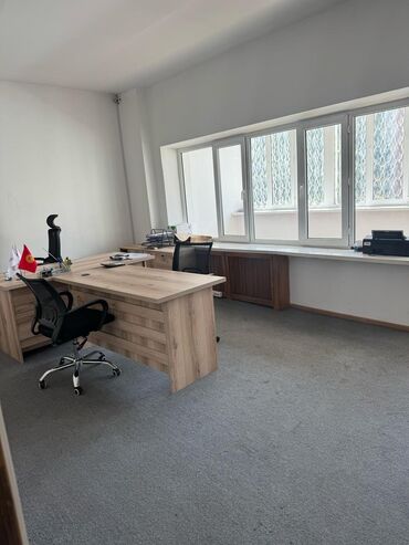 кател баня: Сдаю Офис, 200 м², В жилом комплексе, 1 линия, С оборудованием, С отдельной кухней