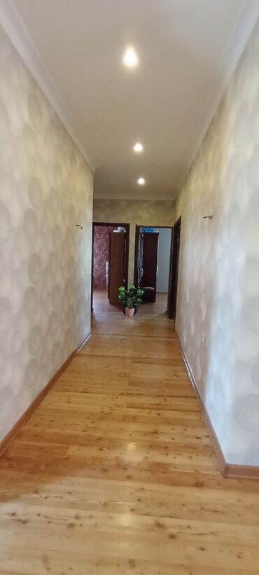 Həyət evləri və villaların satışı: Salam Allah alanda satanada xeyrini versin. 2 mertebe ev satılır.! -da lalafo.az — 18 Həyət evləri və villaların satışı: Salam Allah alanda satanada xeyrini versin. 2 mertebe ev satılır.! — 18