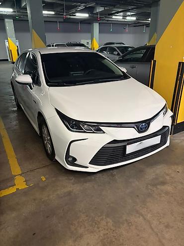 byd e3: Toyota Corolla: 2022 г., 1.8 л, Автомат, Гибрид, Седан — 5