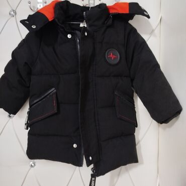 Верхняя одежда: Детская зимняя куртка на 1,6-2 года замочки рабочие 300 сом
