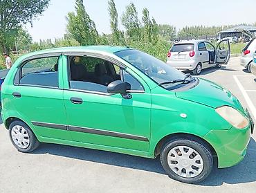 Microcar: Компактный городской хэтчбек, 5 дверей, ярко‑зелёный цвет кузова lalafo.kg да — 7 Microcar: Компактный городской хэтчбек, 5 дверей, ярко‑зелёный цвет кузова — 7