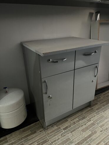mətanət: Digər salon, tibbi mebel
