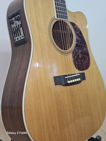 Гитары: Электроакустическая гитара Martin & Co. GPC-16RGTE Aura - Корпус