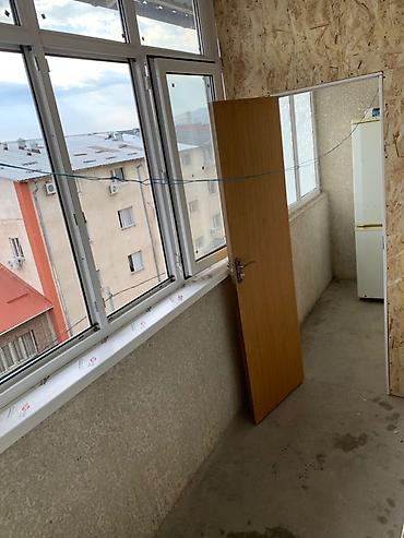 Продаю светлая студия с застеклённой лоджией. Планировка и