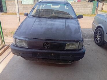 Volkswagen: Volkswagen Passat: 1988 г., 1.8 л, Механика, Бензин, Универсал