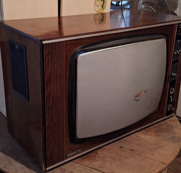 Техника и электроника: Retro televizor,dekarasiya kimi istifadə etmək olar 1970 -ci il