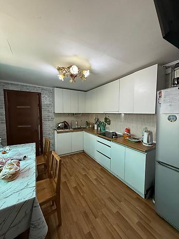 Sale of cottages and houses: 🔥 Продаётся дом в Орто-Сай! 📍 Район Орто-Сай, ул. Ормокоева ➡️ От ул — 12