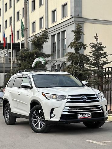 Toyota: Toyota Highlander: 2019 г., 3.5 л, Вариатор, Гибрид — 2