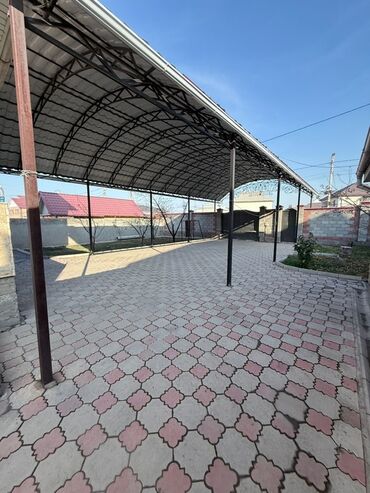 Долгосрочная аренда домов: 200 м², 5 комнат, Бронированные двери, Забор, огорожен at lalafo.kg — 2 Долгосрочная аренда домов: 200 м², 5 комнат, Бронированные двери, Забор, огорожен — 2