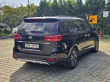 Kia: Kia Carnival: 2018 г., 2.2 л, Автомат, Дизель, Минивэн — 4