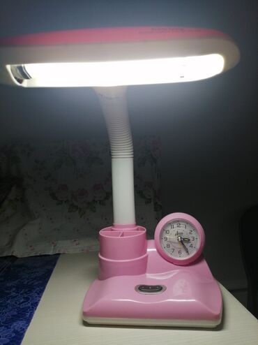 лампа для сушки: Ночная лампа с часами, почти новая всё рабочее