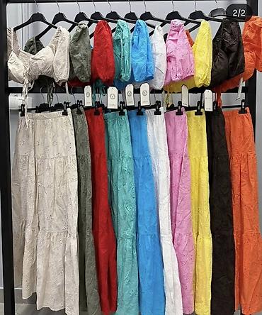massimo duti: -Komplet od pamučnog materijala sa perforiranim vezom. - Top: kratki — 2