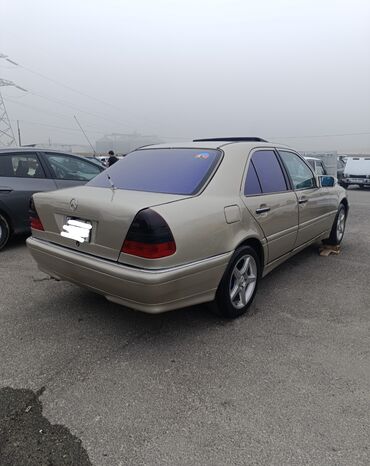 Mercedes-Benz: Mercedes-Benz C-Class: 2.3 l | 1998 il Sedan — 6