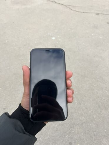 Apple iPhone: IPhone 11, Qara, Face ID — 5