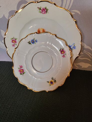Ostali antikviteti: Set trodelni Reuchenbach porcelan Nemacka 1968g+. Set je na lalafo.rs — 8 Ostali antikviteti: Set trodelni Reuchenbach porcelan Nemacka 1968g+. Set je — 8