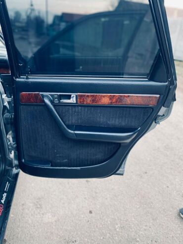 Audi: Audi A6: 1995 г., 2.6 л, Механика, Бензин, Седан