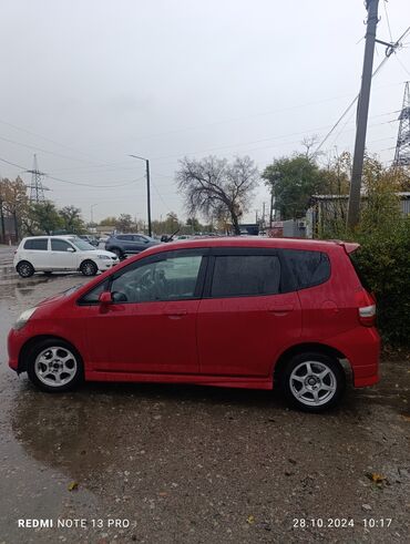 машина марч: Honda Fit: 2002 г., 1.3 л, Вариатор, Бензин