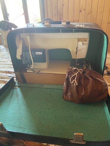 Tikiş maşınları: Tikiş maşını Chayka, Yeni,Elektromexaniki, 6 saplı, Ünvandan götürmə — 6