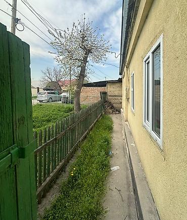 Продажа коттеджей и домов: Продается частный дом с двором и придомовым участком. дом с 3 at lalafo.kg — 4 Продажа коттеджей и домов: Продается частный дом с двором и придомовым участком. дом с 3 — 4