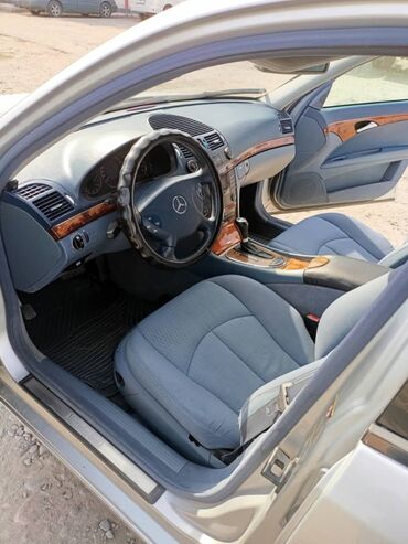 Mercedes-Benz: Mercedes-Benz E-Class: 2002 г., 3.2 л, Автомат, Бензин, Лимузин — 10