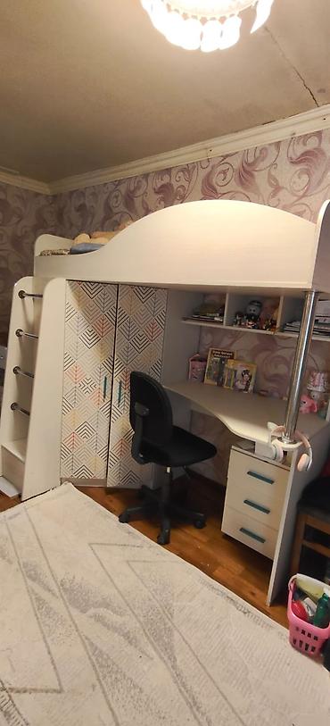 Uşaq otağı üçün çoxfunksiyalı loft tipli mebel komplekti. Komplektə