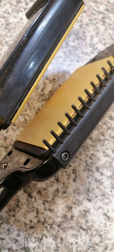 Pegle na paru: Pegla profi Francuskog proizvođača 200w. JILBERE Paris. Širokih ploča — 12