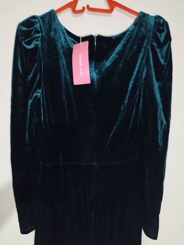 Haljine: Duga večernja haljina od baršuna – tamnozelena (smaragdna) - — 10