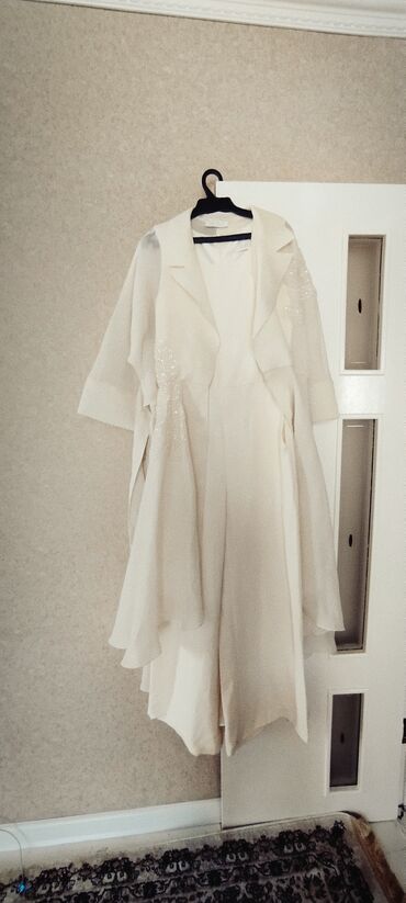 Женская одежда: Вечернее платье, Пышное, Длинная модель, С рукавами, Стразы, M (EU 38), L (EU 40)