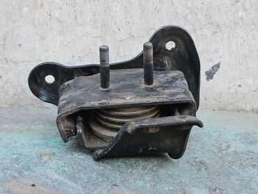 Подушки мотора: Подушка мотора Subaru 1989 г., Б/у, Оригинал, Германия — 1