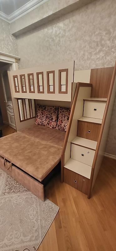 Uşaq otağı üçün çoxfunksiyalı iki mərtəbəli çarpayı-divan komplekti