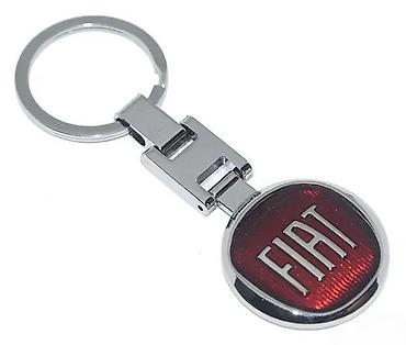 Transport: Metalni privezak Fiat. Auto privesci kao sa slike. ✨ . odlican — 2