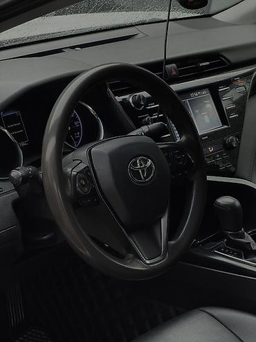 Toyota: Toyota Camry: 2019 г., 2.5 л, Вариатор, Гибрид, Седан — 9