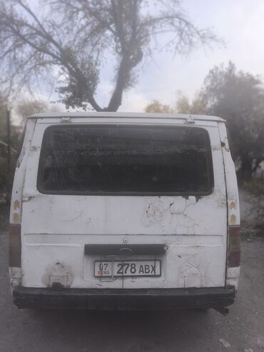 транзбой пистолет: Ford Transit: 1995 г., Van