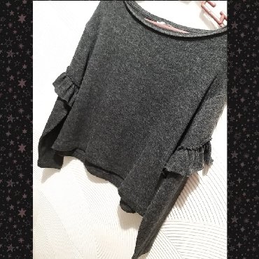 zara haljine trikotaza: NOV ZARA DUKS/DZEMER SA KARNERIMA M/L
PAZUH 52
DUZINA 56
BAGGY KROJA
