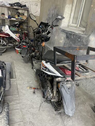 Мотозапчасти и аксессуары: Багажник — 2