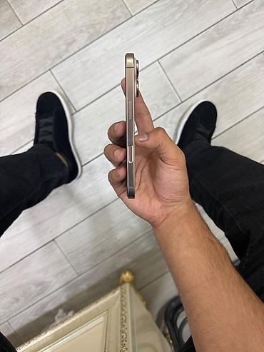 iphone 12 pro max en ucuz: IPhone 16 Pro, Qızılı, Simsiz şarj — 3