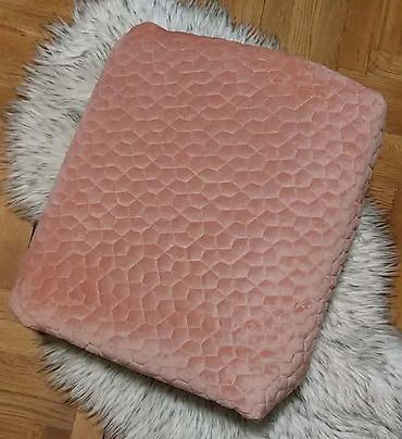 solarni luster: Prekrivači 💥
Dimenzije-220*240 + 2 jastučnice 50*70
Materijal-pliš — 3