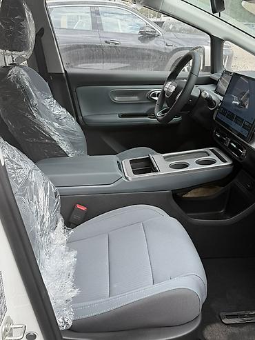 byd e6: Электромобиль GAC Aion Y, белый, 5‑дверный кросс‑минивэн (компактный — 10