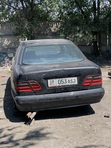 крыло нексия 1: Mercedes-Benz E-Class: 2000 г., 2 л, Бензин, Седан