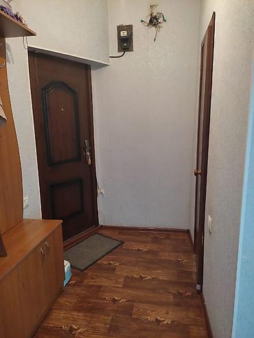 караен: 1 комната, 30 м², 105 серия, 4 этаж, Старый ремонт — 5