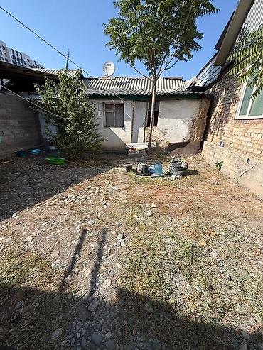 Продажа коттеджей и домов: Продается пол дома Район: Ул.Осмонкула / Токтогула Количество комнат:3 — 1