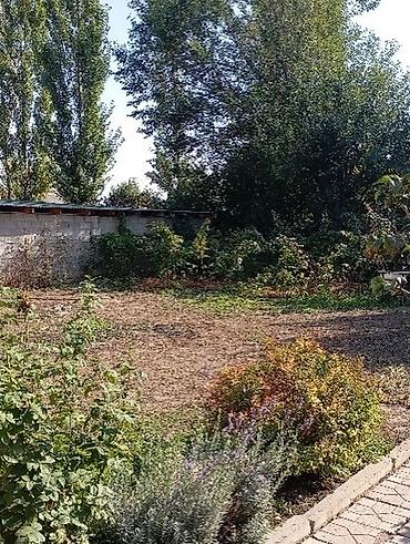 2 6: Продаю дом верхней части города Кара Балта по улице Мотросова участок — 8