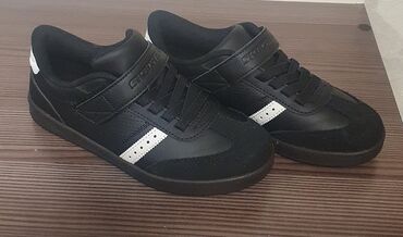 Детская обувь: Детская обувь Joma с регулируемыми ремешками на липучках, новые и б.у at lalafo.kg — 5 Детская обувь: Детская обувь Joma с регулируемыми ремешками на липучках, новые и б.у — 5